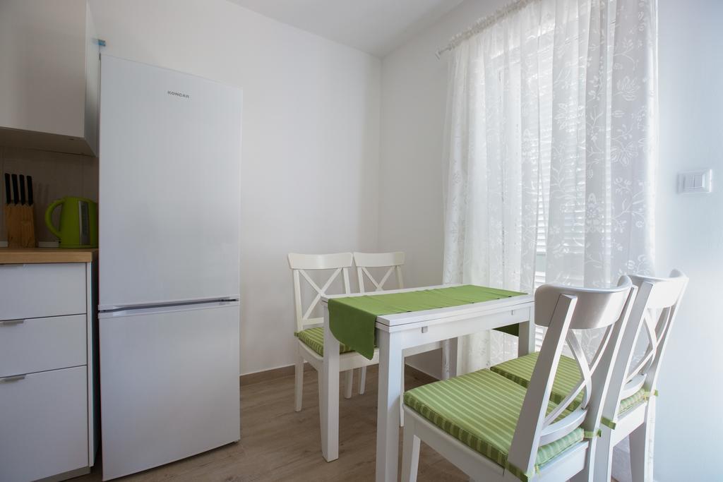 Apartments Irina Ičići Extérieur photo