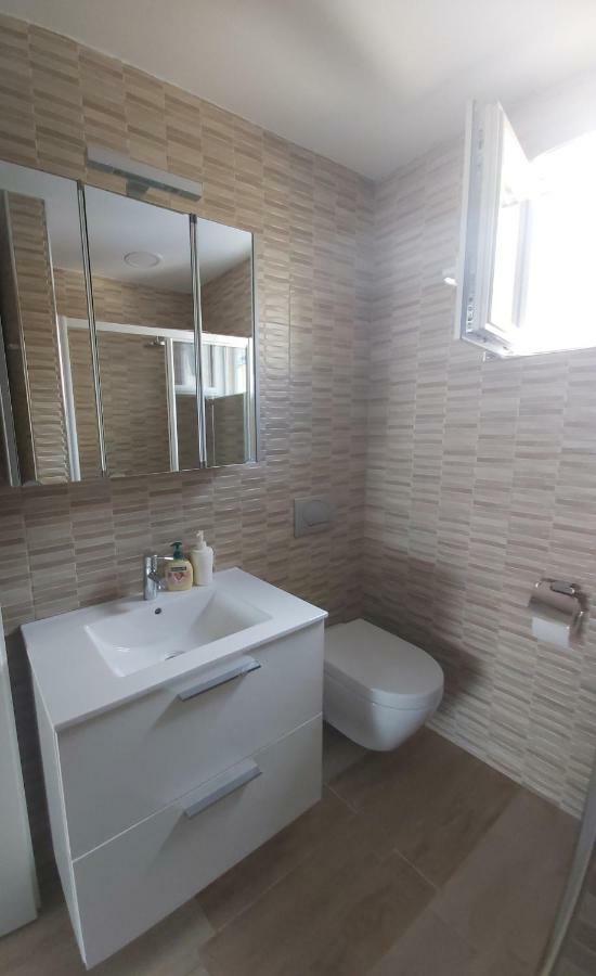 Apartments Irina Ičići Extérieur photo