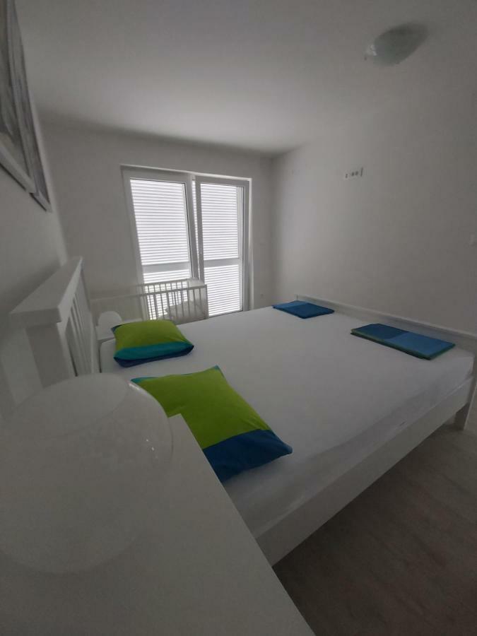 Apartments Irina Ičići Extérieur photo